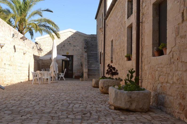 Agriturismobugilfezza Di Tgesd Modica Exterior foto